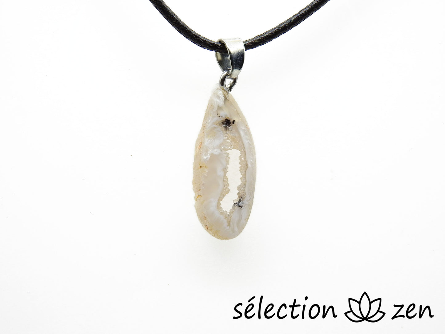 Pendentif druse agate blanche AB01